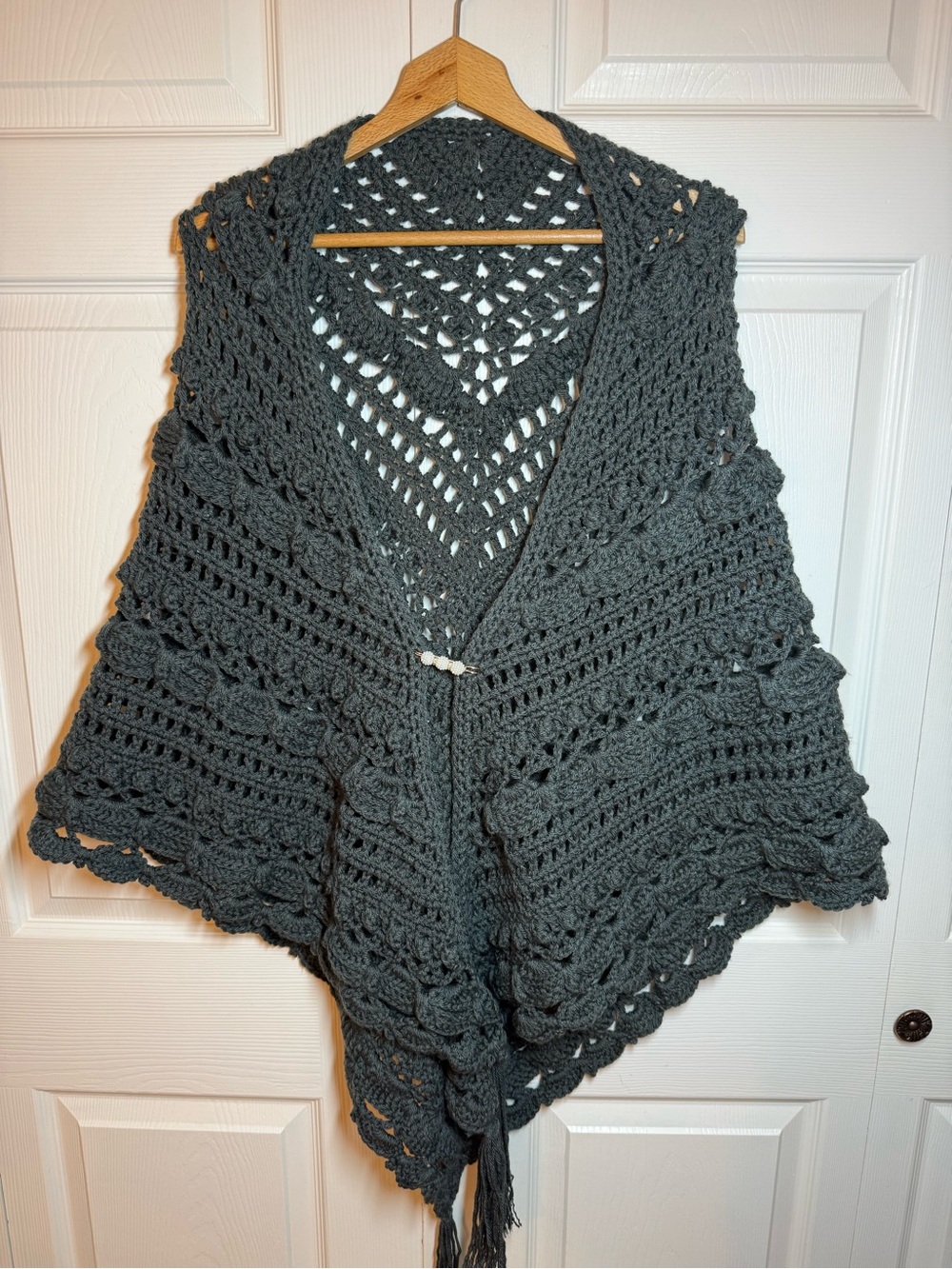 Women's Crochet Open-Front Shawl - Charcoal Gray